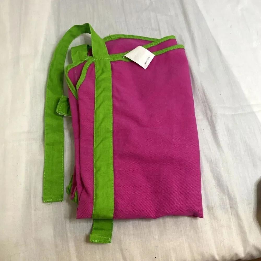 #7122 Pink Girls Child Cupcake Apron 19 long x 18 inches wide